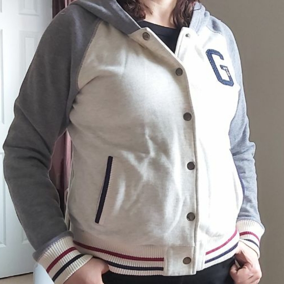 Varsity Garage Sweater - Picture 3 of 6